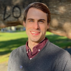 Headshot of Evan Jaynes